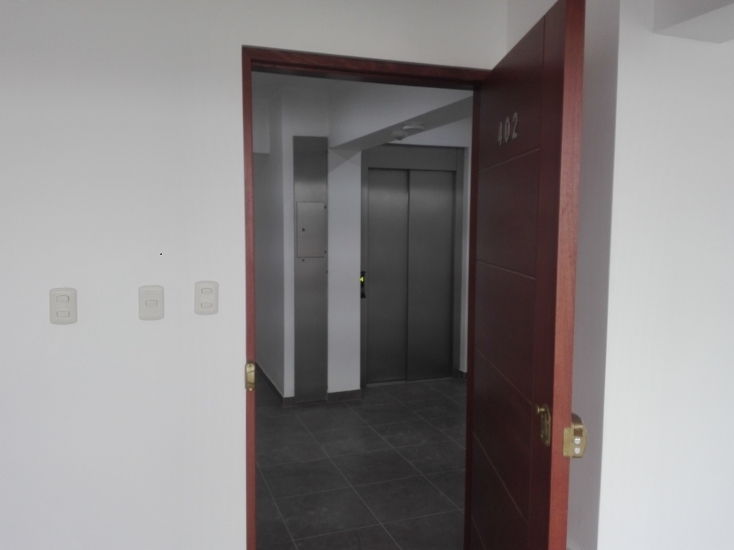 Venta de Departamento en SANTIAGO DE SURCO 