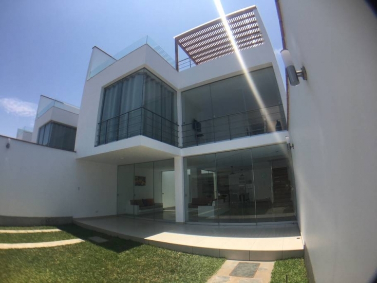 Alquiler de Casa De Playa en ASIA 