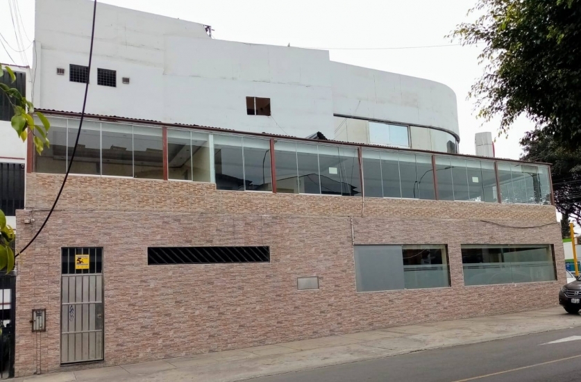 Venta de Local Comercial en SANTIAGO DE SURCO 