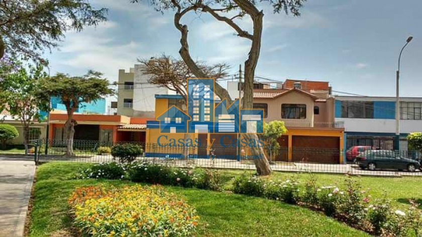 Venta de Casa en SANTIAGO DE SURCO 