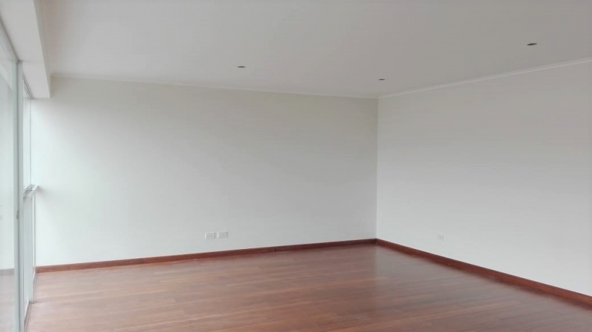 Venta de Departamento en SANTIAGO DE SURCO 