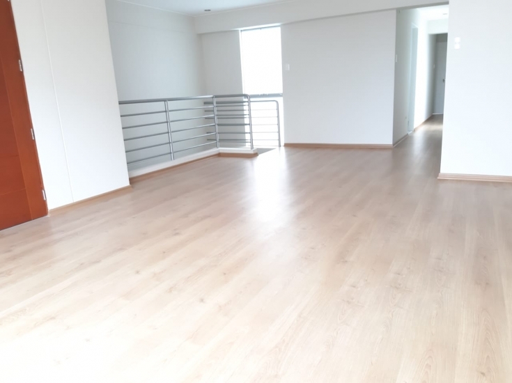 Venta de Departamento en SANTIAGO DE SURCO 